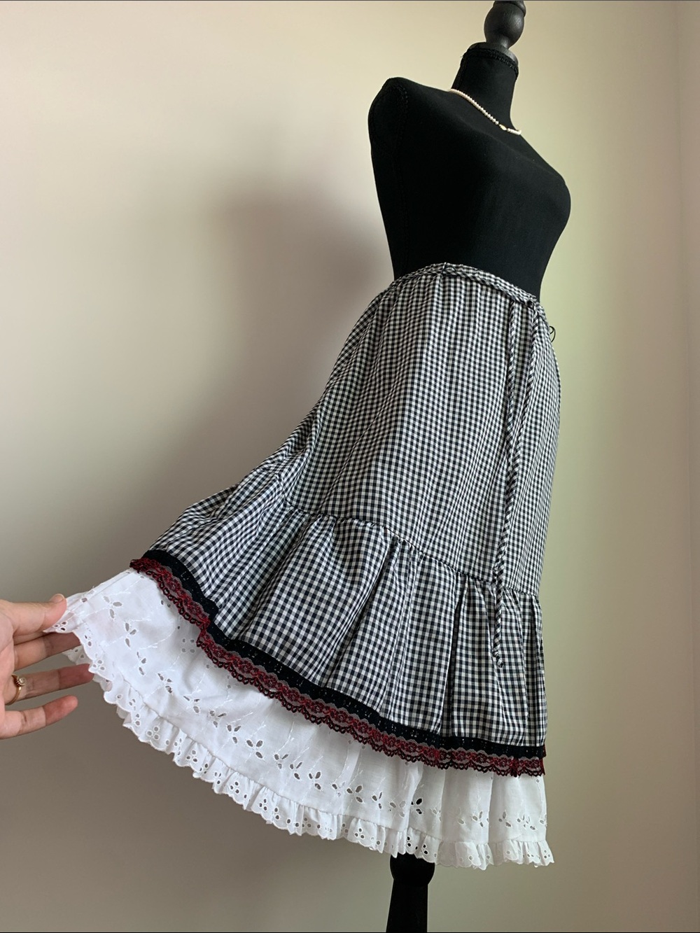 Vintage Gingham Black and White  cinnamon stick California Ruffle Skirt